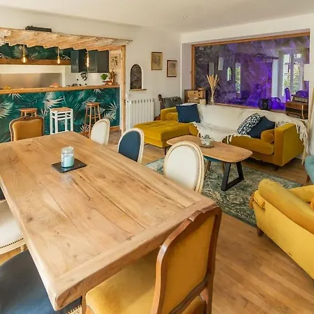 L'estagnole Pour 2 Personnes, Jacuzzi, Hammam Hébergement de vacances *