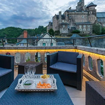 L'estagnole Pour 2 Personnes, Jacuzzi, Hammam Tatil Evi Estaing (Aveyron)